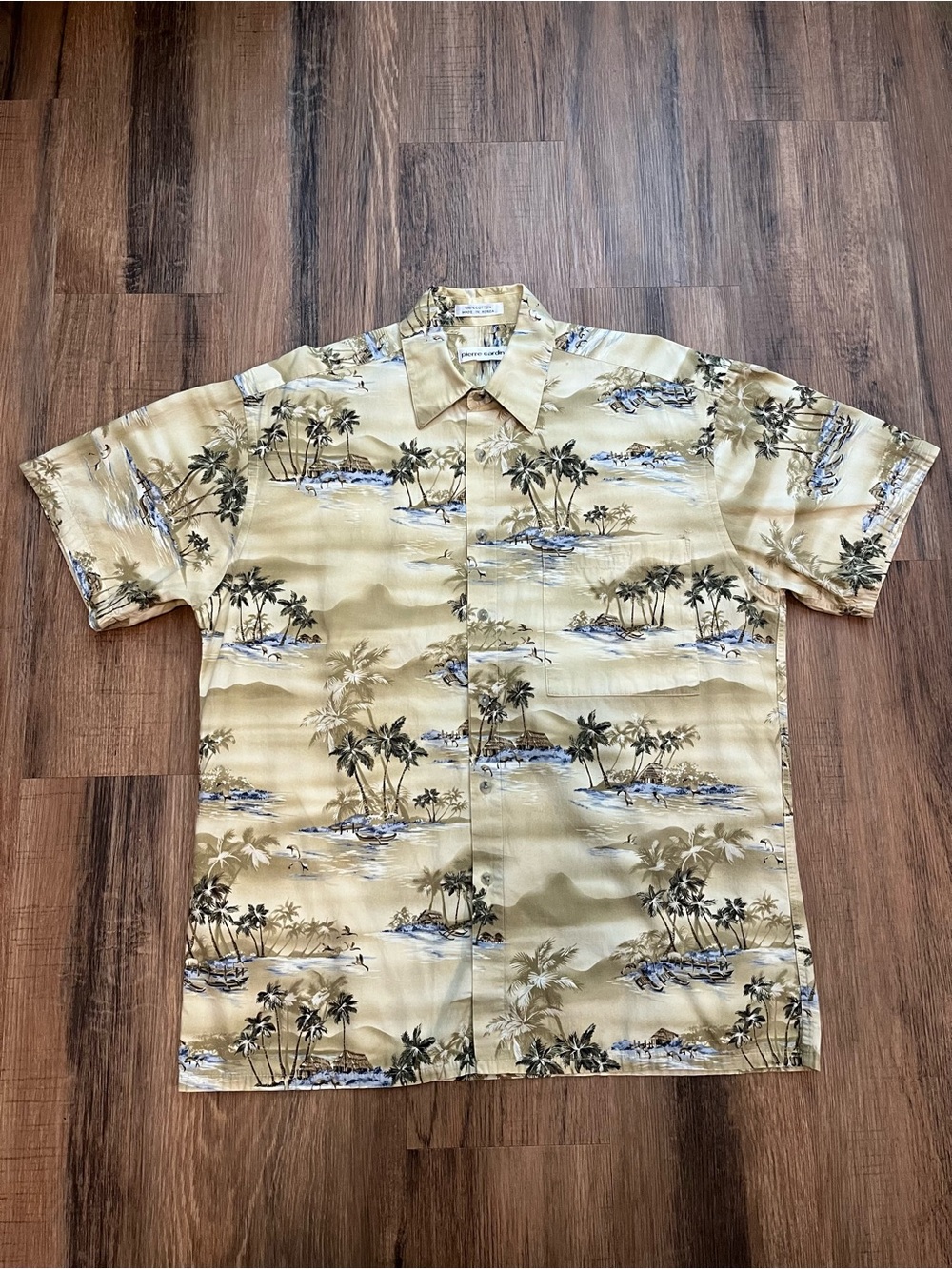 Vintage Pierre Cardin Tropical Hawaiian Shirt Mens M 100% Cotton SS Beige Multi